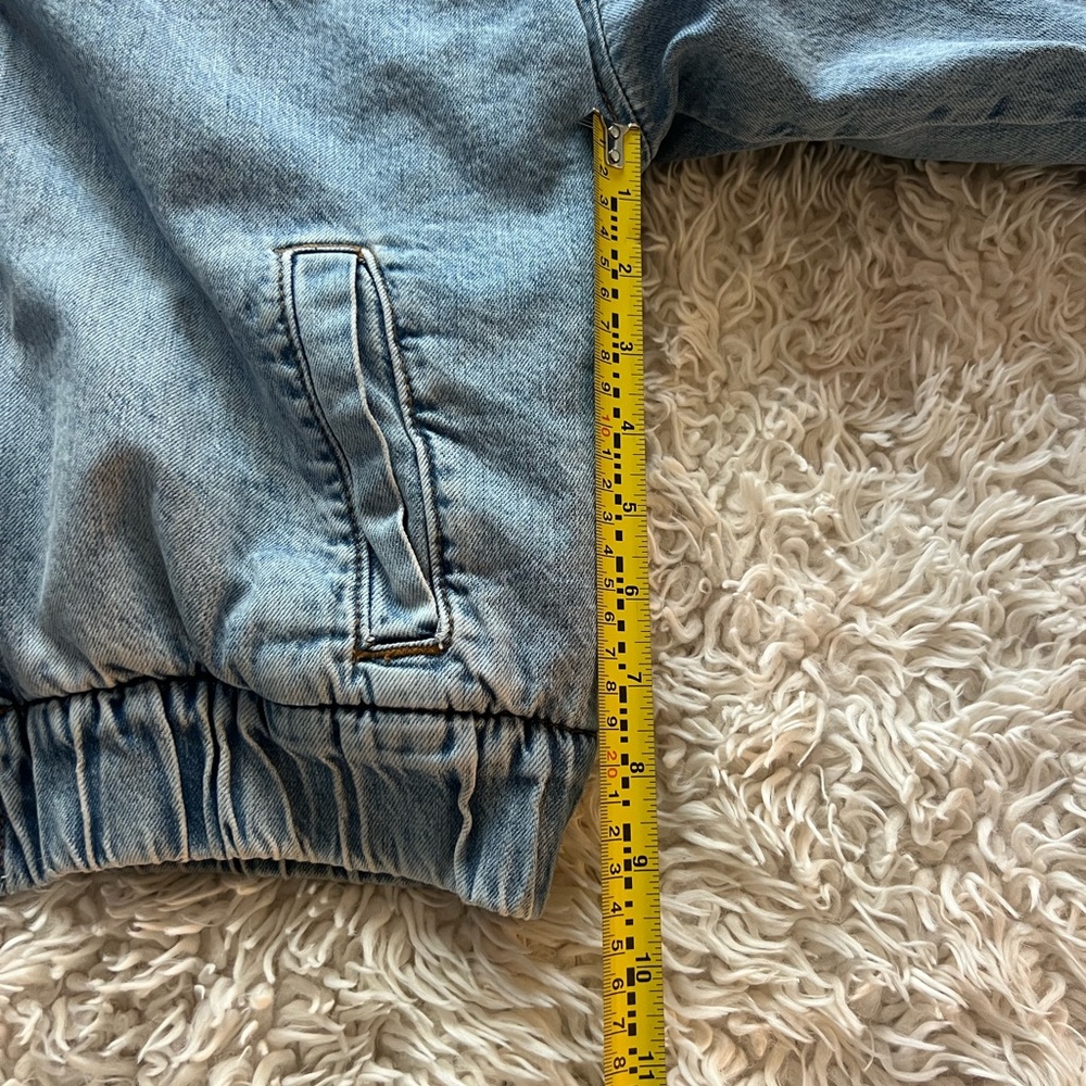American Eagle Cropped Denim Fur Jacket - Picture 4 of 13